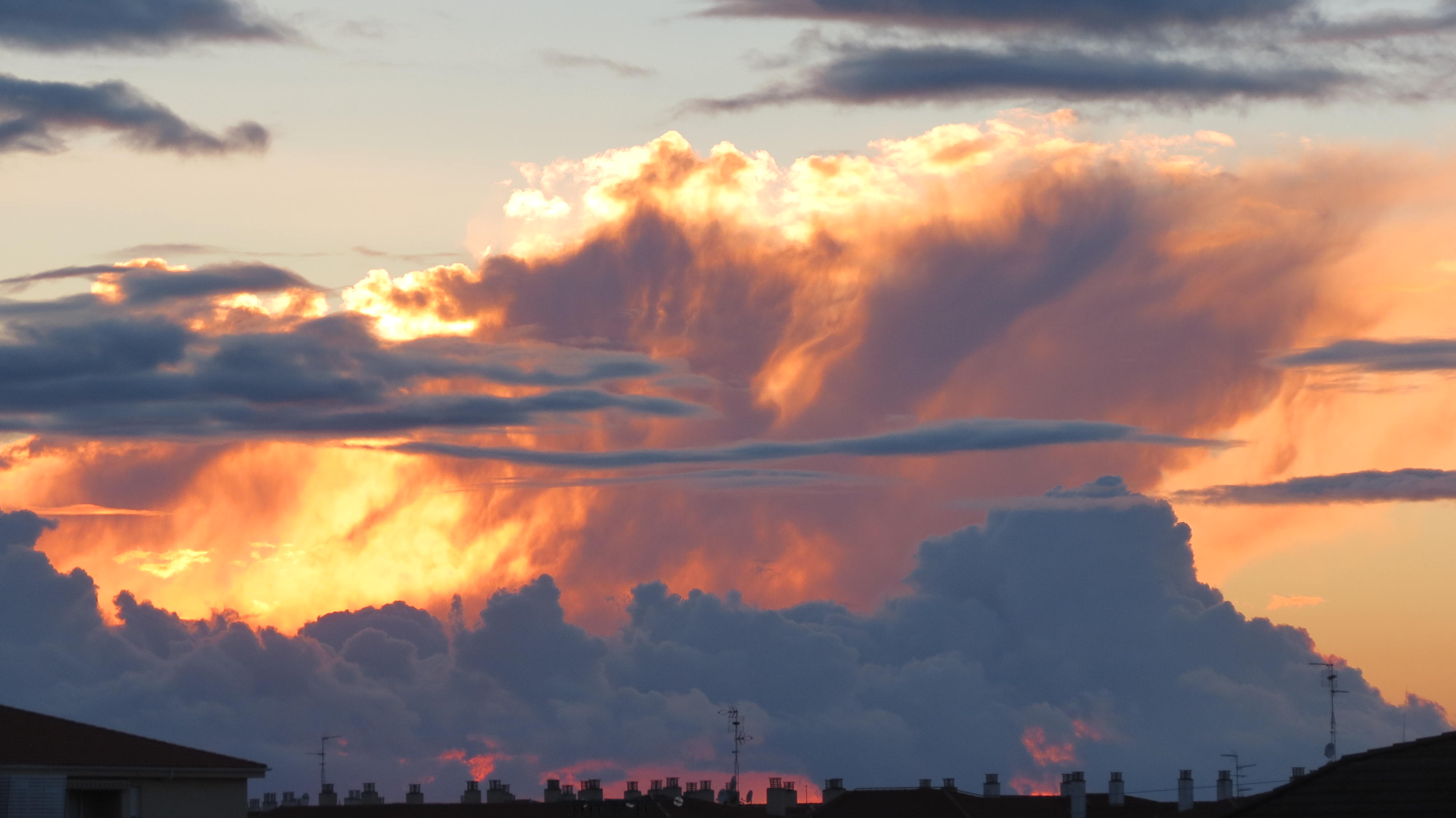 Fuego en el cielo 1